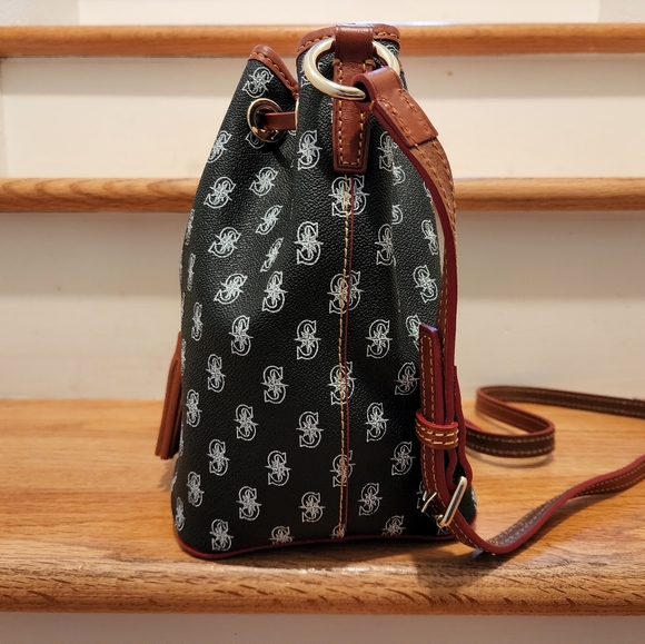Dooney & Bourke Bags Nwt Seattle Mariners Kendall Crossbody Dooney And Bourke Bag Mlb Purse